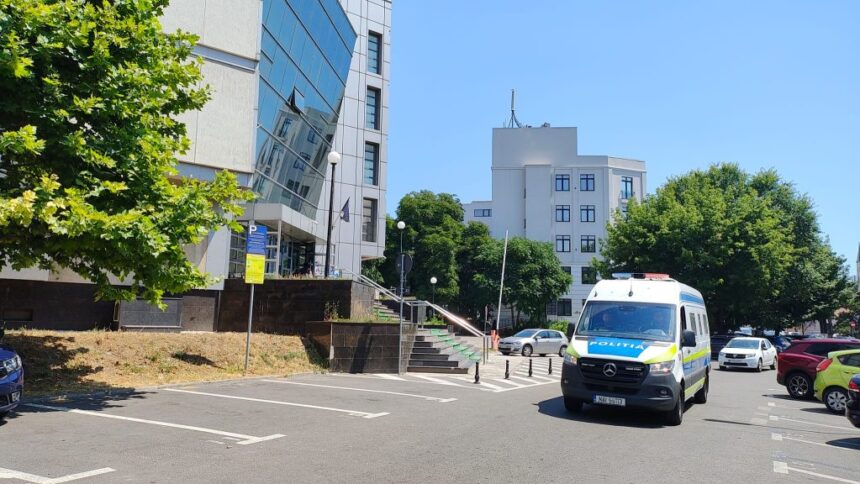 caz socant la constanta implicati un tata si fetita lui in varsta de 4 ani se discuta schimbarea incadrarii juridice 697d5405253b6