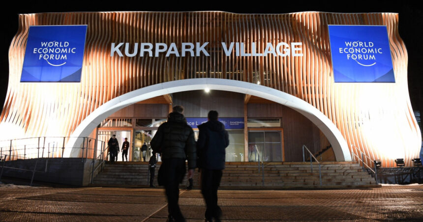 cine participa din partea romaniei la forumul economic mondial de la davos cea mai consistenta delegatie 696dd7a466234