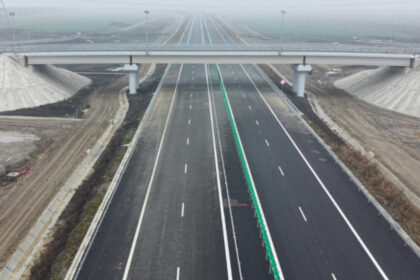 cnsc a respins pe fond contestatia la contractul pentru tronsonul 4 al autostrazii unirii investitia este finantata prin safe 697a48bf8d3a2