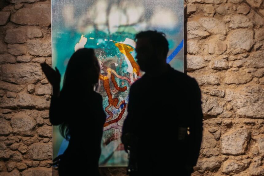 doi medici deschid una dintre cele mai mari galerii de arta independenta din tara si lanseaza the cureators un proiect cu extensie internationala 695d9dc3d3c8b