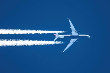 emisiile de carbon generate de aviatie ar putea sa scada cu 50 fara reducerea zborurilor comerciale studiu 69710aa265393