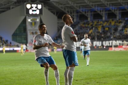 este oficial denis alibec a semnat din nou cu farul constanta 697ce7e307360