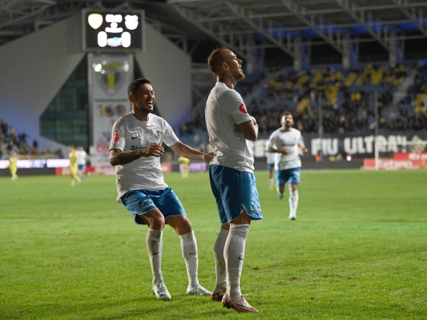 este oficial denis alibec a semnat din nou cu farul constanta 697ce7e307360