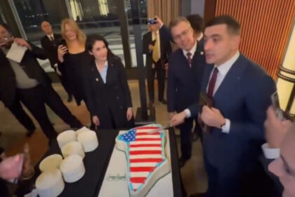 exclusiv ilie bolojan despre gestul lui simion cu tortul in forma groenlandei e totusi prea mult sa fie judecat pentru tradare nationala 6973c4ec7393e