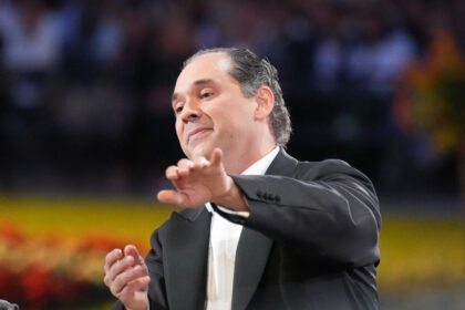 filarmonica din viena a anuntat dirijorul care se va afla la pupitrul orchestrei cu ocazia concertului de anul nou 2027 695eaad638170
