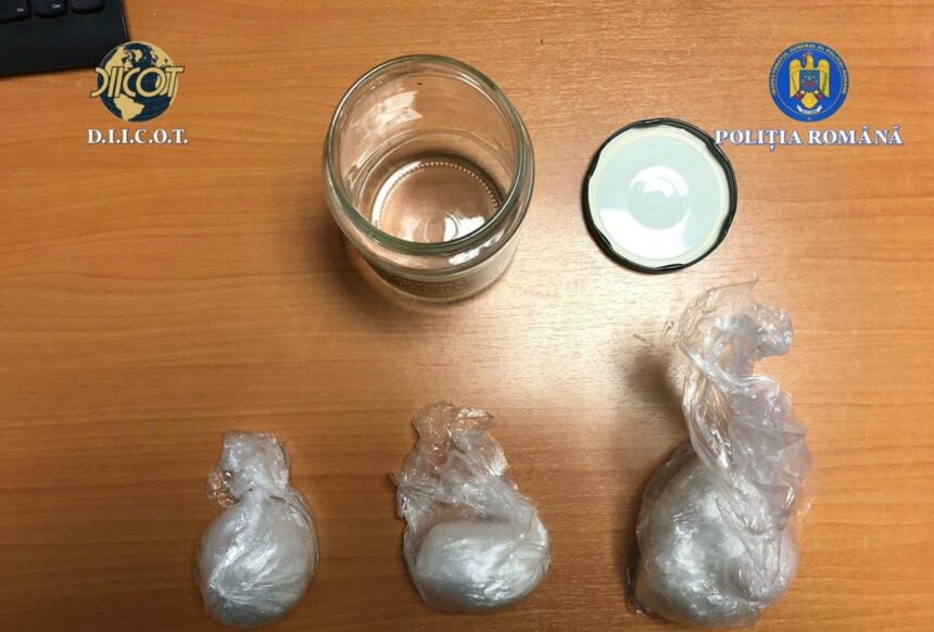 foto flagrant in constanta ce au gasit mascatii de la diicot ingropat pe un teren viran s a lasat cu arestari 696a19eb755da