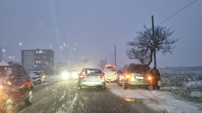 foto un accident rutier a dat peste cap circulatia rutiera spre cumpana 695fde8edbee8