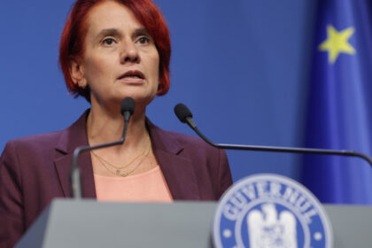 ioana dogioiu premierul va propune cat de curand un ministru al educatiei decizia trebuie luata si in cadrul pnl 697d0d5e8ae8a