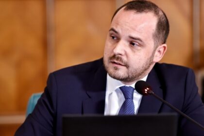 ministrul sanatatii accesul minorilor la retelele sociale ar trebui reglementat 69792b36d4410