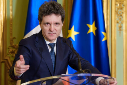 nicusor dan explica de ce ajutorul romaniei pentru ucraina a ramas confidential prin parlament vom trece masuri generice 695d71ef2f108
