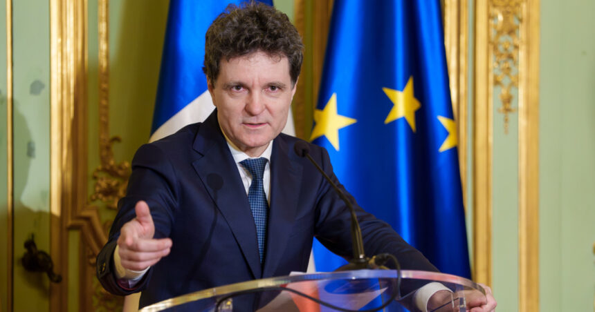 nicusor dan explica de ce ajutorul romaniei pentru ucraina a ramas confidential prin parlament vom trece masuri generice 695d71ef2f108