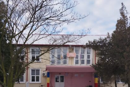 noi demersuri ale parintilor din cobadin impotriva transformarii liceului din comuna intr unul tehnologic concluzii in urma discutiilor cu primarul cristian telehoi 696f66c0bead6