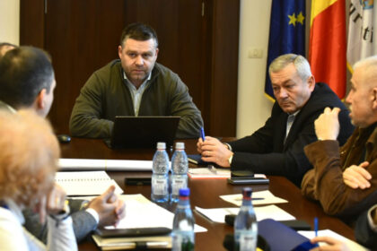 primarul capitalei vrea sa fie modernizata reteaua de apa si canalizare inaintea sinelor de tramvai 696e7cd689543