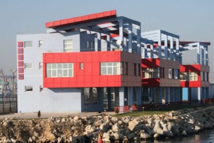 procurorii anticoruptie precizari oficiale despre dosarul lui manole daniel fostul sef arsvom este vizata achizitionarea a patru nave de cautare salvare pe mare si depoluare 695fad5fa2a73