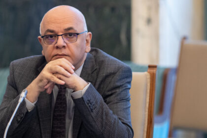 raed arafat despre limitarea accesului copiilor la retelele sociale nu ar fi momentul potrivit ca si romania sa faca un pas curajos 697dc5c37c27c