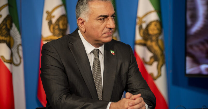 reza pahlavi fiul fostului sah promite ca se va intoarce in iran din exilul in sua poporul m a chemat sa conduc 696de5c899afe