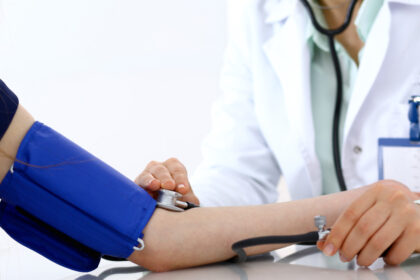 servicii medicale de care beneficiaza persoanele neasigurate in 2026 ce consultatii si tratamente sunt gratuite 6969c7063d0fa