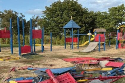 tara piticilor din parcul tabacarie va arata diferit copiii mai au de asteptat mult si bine pana la redeschiderea locului de joaca 69644a64c75ce