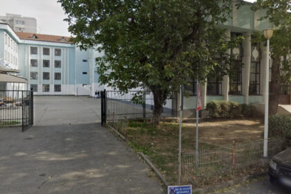 un liceu din slatina a fost evacuat in urma unei alerte privind un miros de gaze ce au constatat echipele distrigaz 69738e2a64855