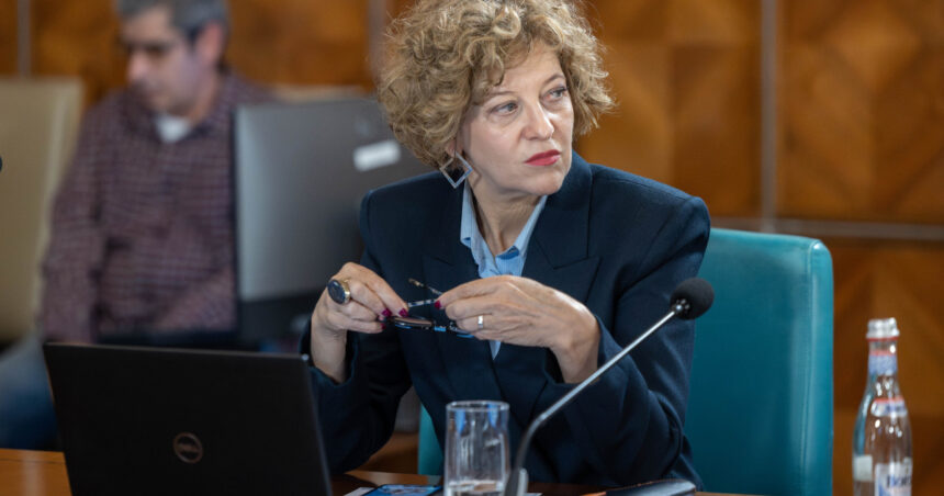 vicepremierul oana gheorghiu are trei noi consilieri onorifici 697daabb6c5b0