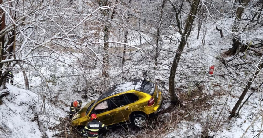 video accident grav in arges o masina a cazut intr o rapa trei oameni au fost raniti 695f7336bb382