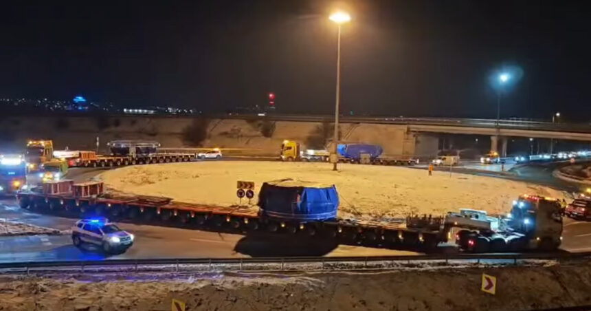 video cartita care va sapa cel mai lung tunel al autostrazii sibiu pitesti a ajuns in romania o armata de oameni trebuie sa o opereze 6968cfdc410a5