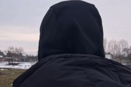 video crima din timis martorul cheie din dosar crede ca suspectii au aruncat borseta victimei in fata casei sale pentru a da vina pe el 69735ce270034