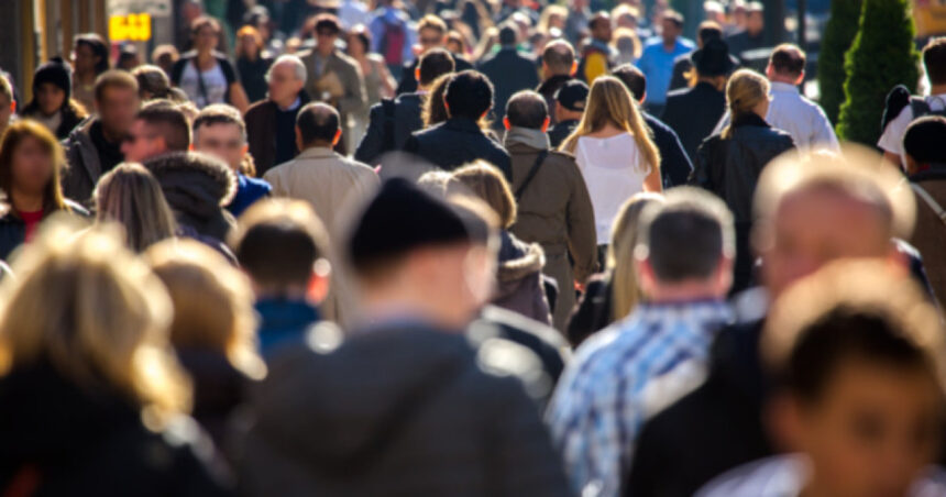 video institutiile in care romanii au cea mai mare incredere parlamentul e pe ultimul loc unde se situeaza presedintia sondaj 697b3eec6d64c