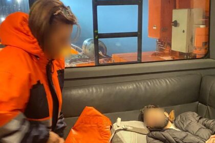 video interventie de urgenta langa digul de la sulina iata ce misiune a executat nava sar apollo din cadrul arsvom 695f4e75ba64c