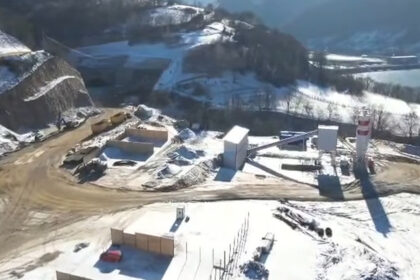 video lucrarile pe a1 sibiu pitesti avanseaza si pe timp de iarna seful cnair sapaturile in versant nu sunt impiedicate de vreme 6962b93d6c7ff