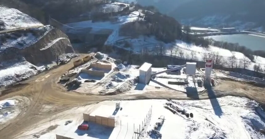 video lucrarile pe a1 sibiu pitesti avanseaza si pe timp de iarna seful cnair sapaturile in versant nu sunt impiedicate de vreme 6962b93d6c7ff