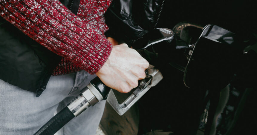 video romanii platesc pe carburanti mai mult decat soferii din spania austria si suedia ce loc ocupa tara noastra in topul ue 6967702eb1f61