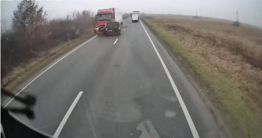 video supravietuitor al accidentului de pe dn6 volanul s a blocat in depasire ce spune grecul ca s ar fi intamplat cu masina 6979e64feb3a2