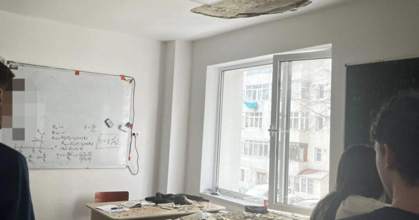 video tavan prabusit peste elevi la un liceu din botosani cladirea fusese renovata in 2024 prin pnrr 696789f09f404