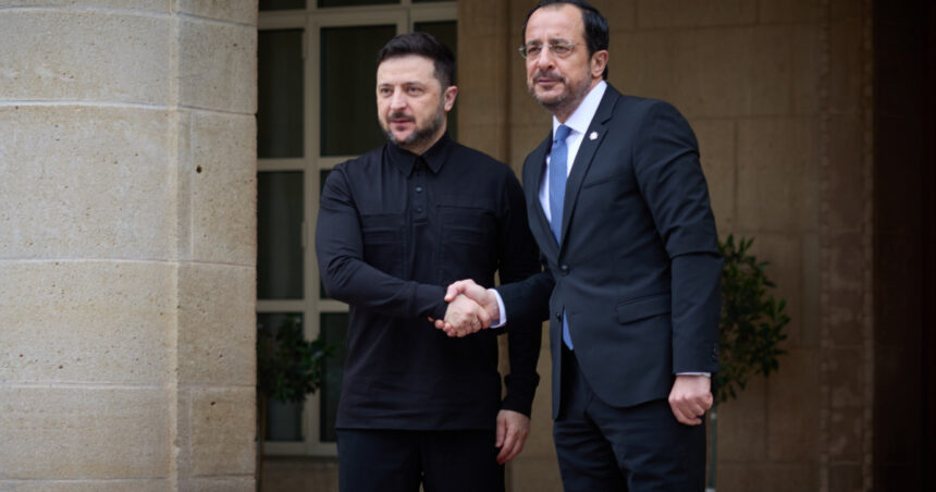 video zelenski cere o accelerare a aderarii ucrainei la ue la preluarea presedintiei uniunii de catre cipru 695f8f76b1ed4