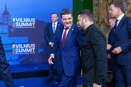 volodimir zelenski anunta ca a vorbit cu nicusor dan despre proiecte energetice comune este crucial sa le realizam pe toate 697cf9d29fd79