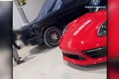 20 de masini de lux au fost gasite ascunse intr un garaj din italia ar fi fost cumparate de un afacerist roman cu legaturi cu mafia 698cb6d6d790e