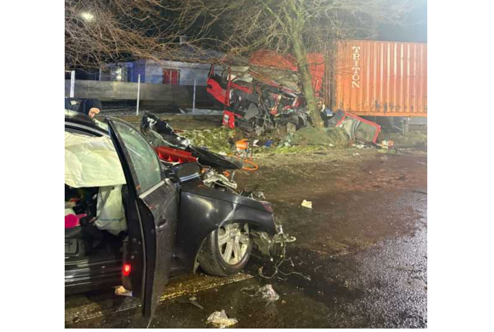 accident cumplit pe dn2a doua persoane au murit si alte 2 sunt ranite grav 6994c82dd7be5