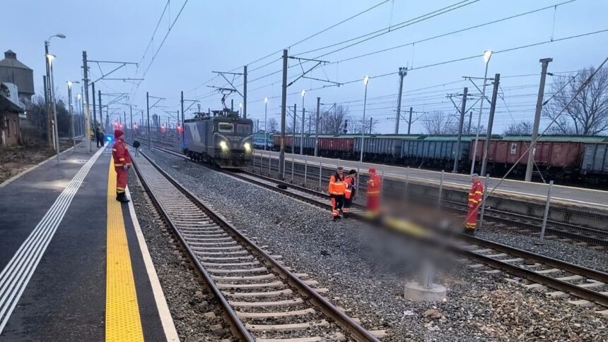accident mortal in gara ciulnita un barbat de 50 de ani si a pierdut viata dupa ce a traversat calea ferata printr un loc nepermis 699438092ec44