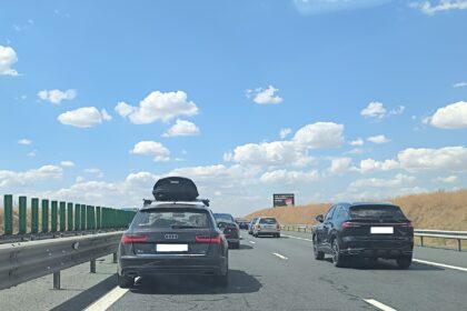 accident pe autostrada a2 doua autoturisme s au ciocnit in zona valu lui traian 698736be62a50