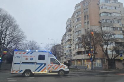 alerta in zona stadion persoana decedata dupa ce s ar fi prabusit pe un acoperis la etajul 1 69805900412f4