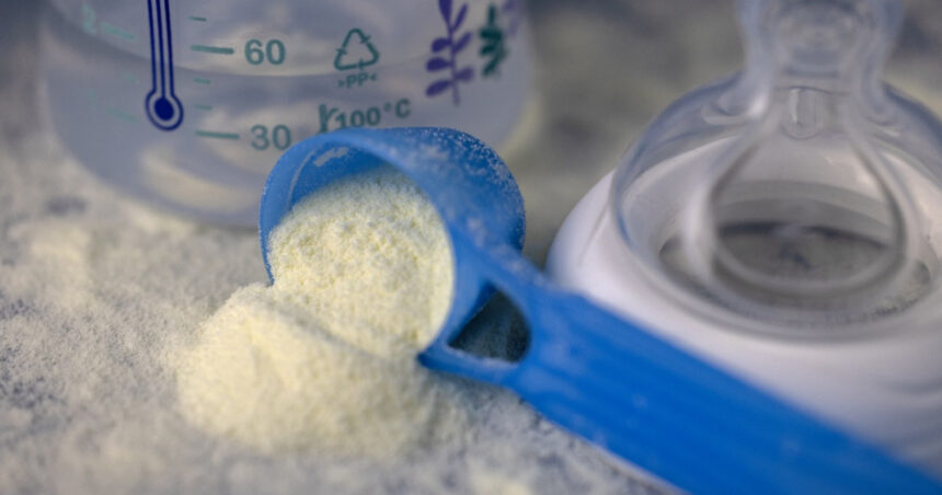 ancheta penala in franta care vizeaza cinci producatori de lapte praf pentru sugari produse rechemate inclusiv din romania 699439e19ab58