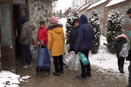 apele romane faptul ca locuitorii din curtea de arges nu au acces la apa e responsabilitatea companiei locale 699498b2938c1