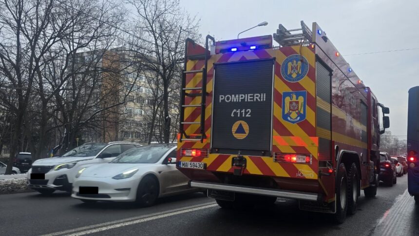 arde un autoturism in parcarea metro de pe soseaua mangaliei din constanta 69971350ba6e4