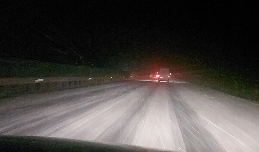 atentie soferi este polei pe a2 ninge abundent si se circula cu dificultate 697fb3b1303e1