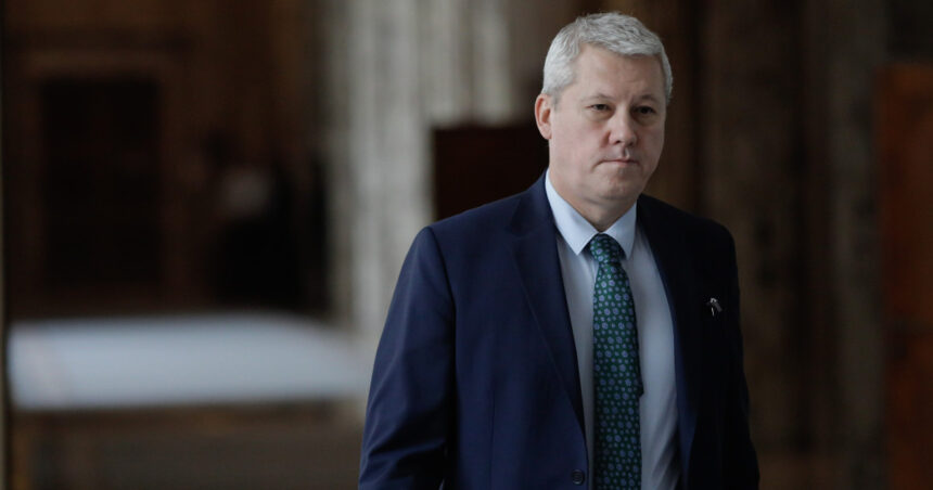 catalin predoiu ministrul de interne il contrazice pe raed arafat limitarea accesului minorilor la retele sociale nu e solutia 697f4f773b387