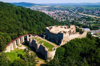 cetatea din romania in care in urma cu 400 de ani se falsificau monede poloneze si suedeze 697fc701ccba4