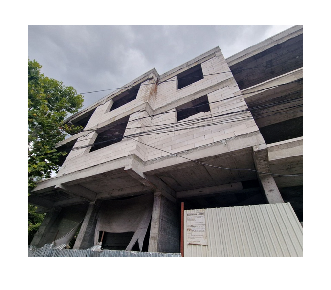 constanta un barbat a cazut de la etajul 3 al blocului aflat in constructie in zona brotacei pe strada cismelei 6998ab4781507