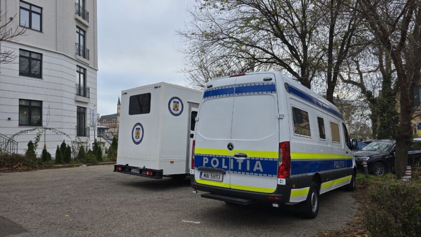 cruzime la harsova caine impuscat fara mila de un tanar baut 20 de cartuse au gasit politistii in masina suspectului 698477b495442