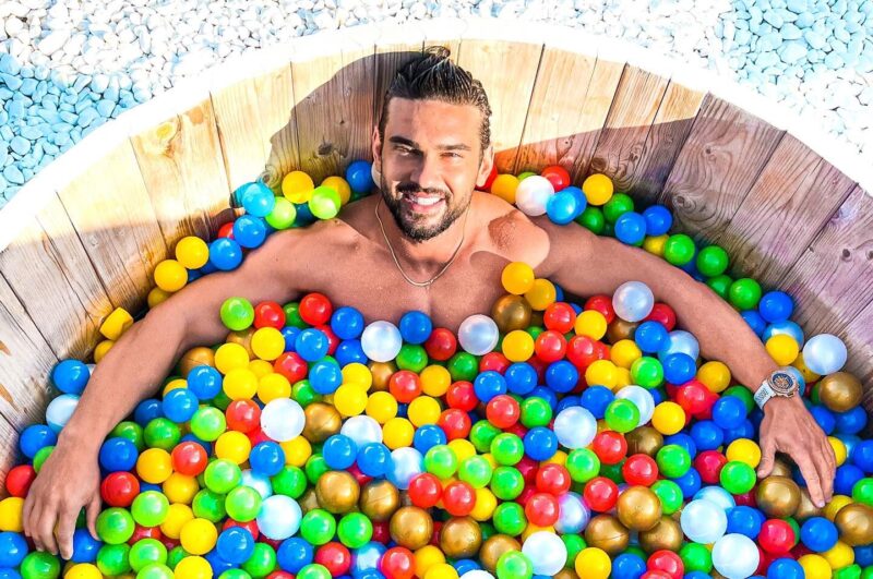 cunoscutul vlogger dorian popa condamnat definitiv iata ce pedeapsa a primit si unde trebuie sa faca munca in folosul comunitatii 69a04ddfc6f57